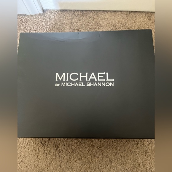 Michael by Michael Shannon pointed toe heels - Picture 6 of 7